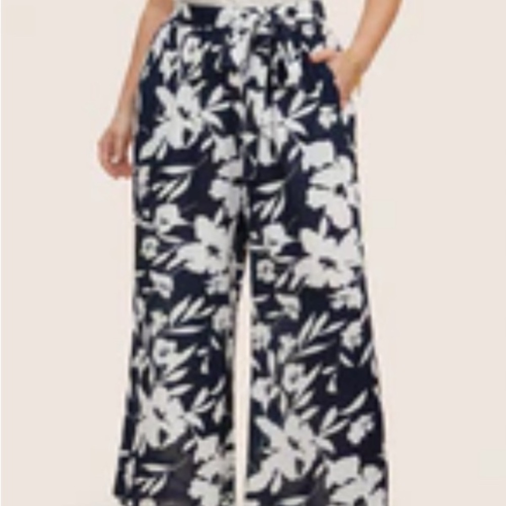 Bloomchic Silhouette Floral Print Side Seam Pocket Wide Leg Pants indigo 2x